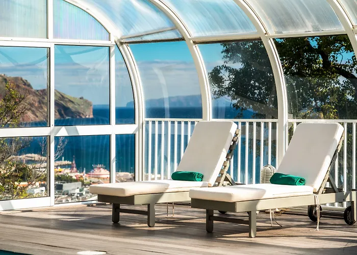 Quintinha Sao Joao & Funchal (Madeira)