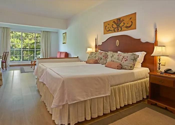 Quintinha Sao Joao & Funchal (Madeira)