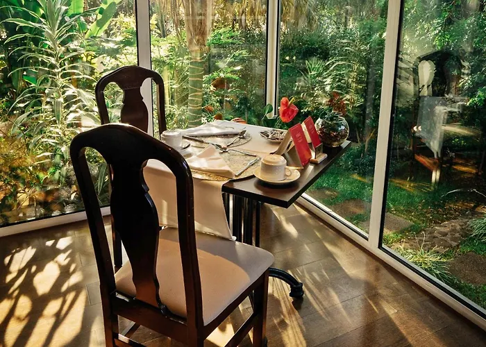 Quintinha Sao Joao & Hotel Funchal (Madeira)